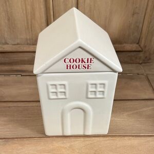 White Cookie House Ceramic Jar
